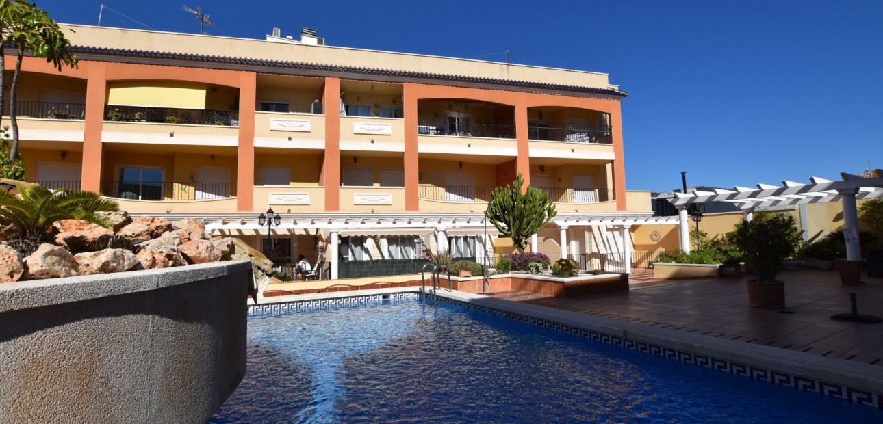 Herverkoop - Appartement / flat -
Algorfa - Algorfa - Village