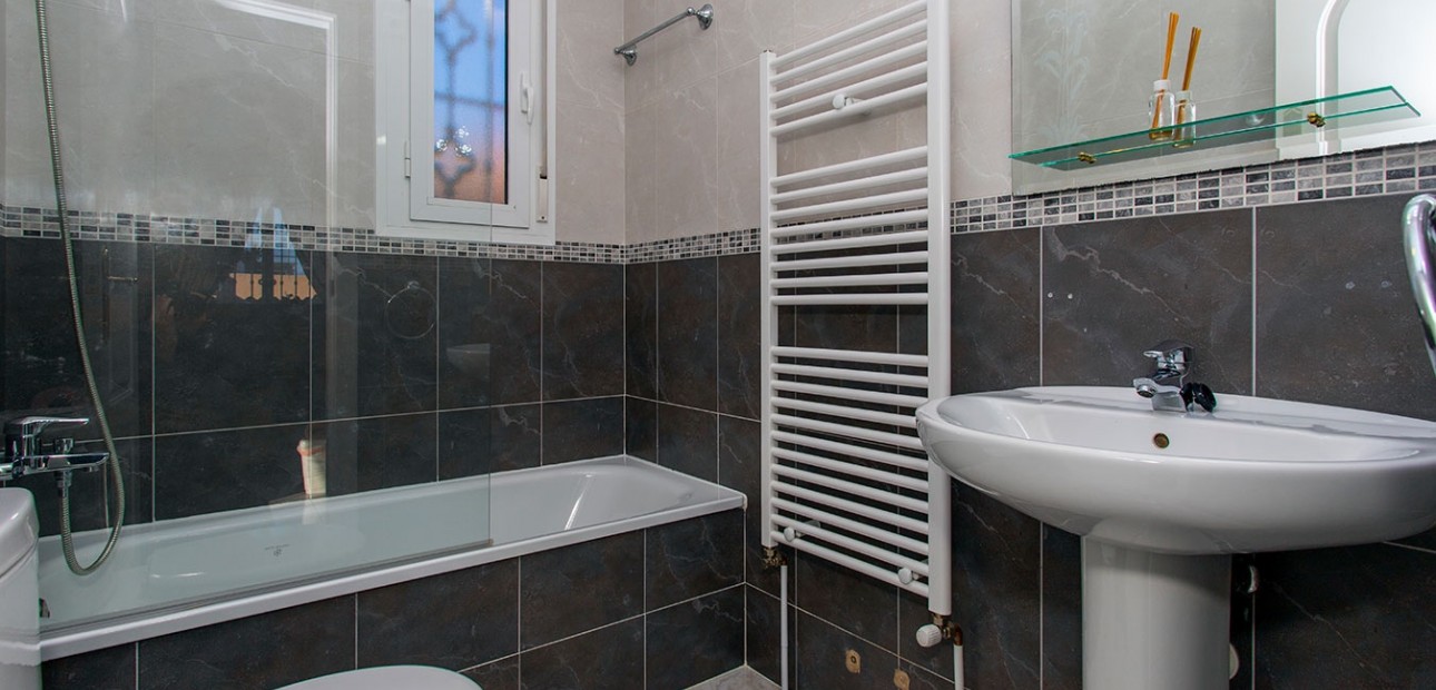 Herverkoop - Detached Villa -
Benimar - Rojales Hills