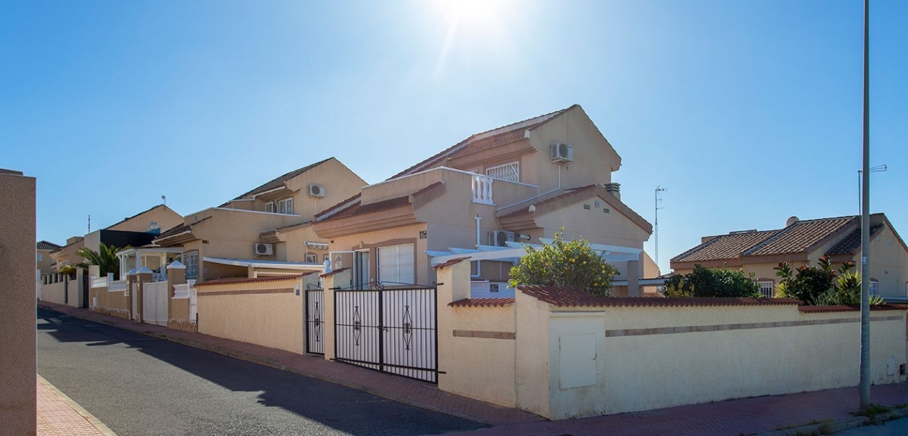 Herverkoop - Detached Villa -
Benimar - Rojales Hills