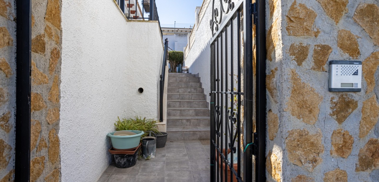 Herverkoop - Detached Villa -
Bigastro - Villas Andrea