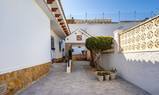 Herverkoop - Detached Villa -
Bigastro - Villas Andrea