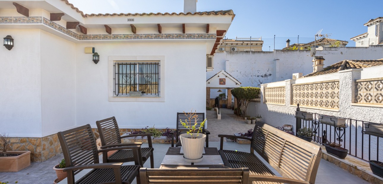 Herverkoop - Detached Villa -
Bigastro - Villas Andrea