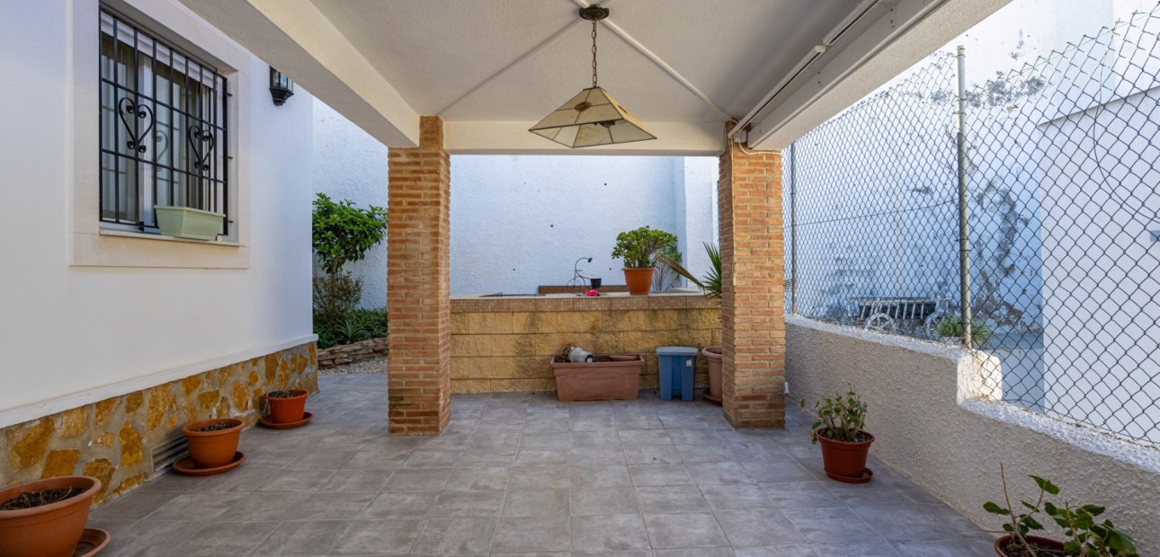 Herverkoop - Detached Villa -
Bigastro - Villas Andrea