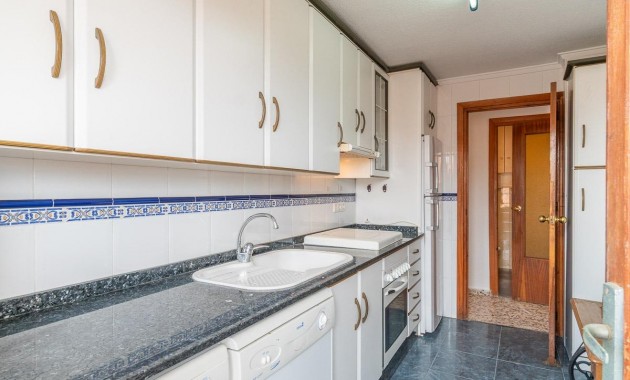 Herverkoop - Penthouse -
Torrevieja - Playa de los Naufragos