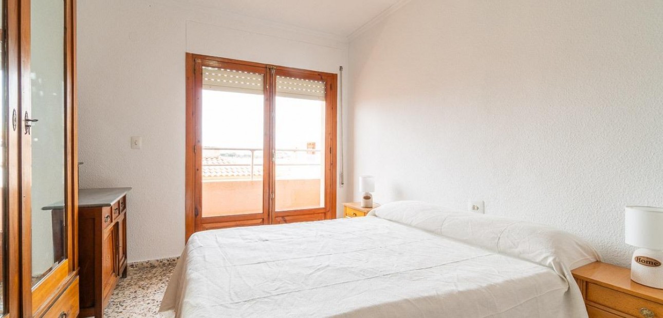Herverkoop - Penthouse -
Torrevieja - Playa de los Naufragos