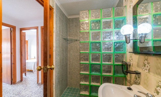 Herverkoop - Penthouse -
Torrevieja - Playa de los Naufragos