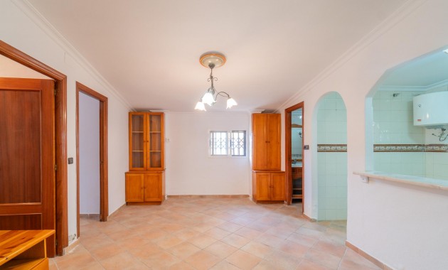Herverkoop - Villa -
Torrevieja - Los altos