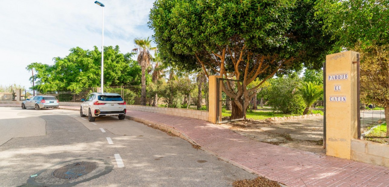 Herverkoop - Villa -
Torrevieja - Los altos