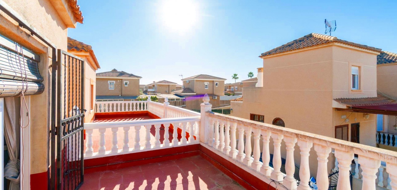 Herverkoop - Terraced house -
Torrevieja - Los Balcones - Los Altos del Edén