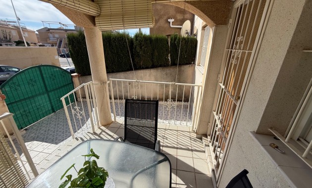 Herverkoop - Bungalow -
Torrevieja - Parque las naciones