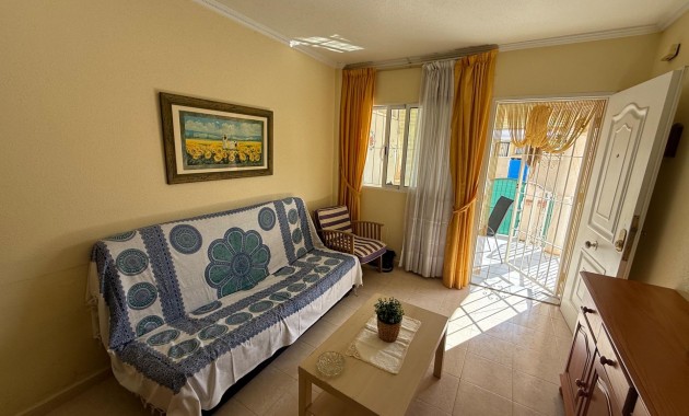 Herverkoop - Bungalow -
Torrevieja - Parque las naciones