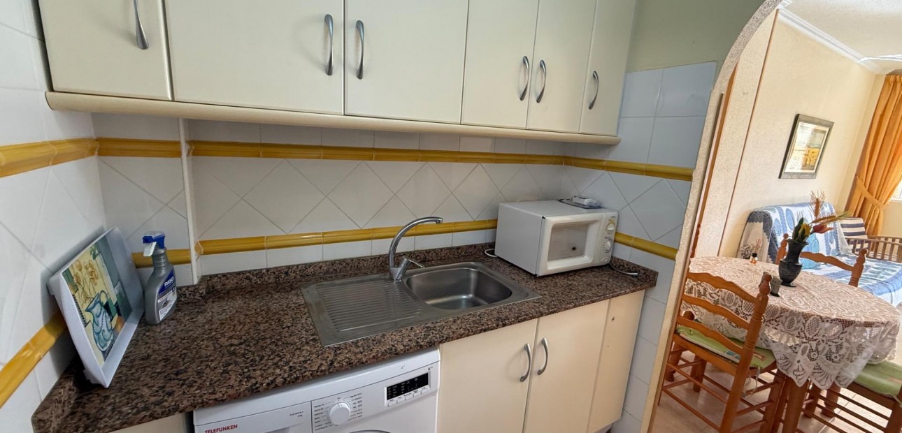 Herverkoop - Bungalow -
Torrevieja - Parque las naciones