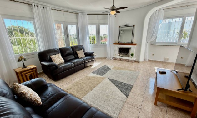 Herverkoop - Villa -
Ciudad Quesada