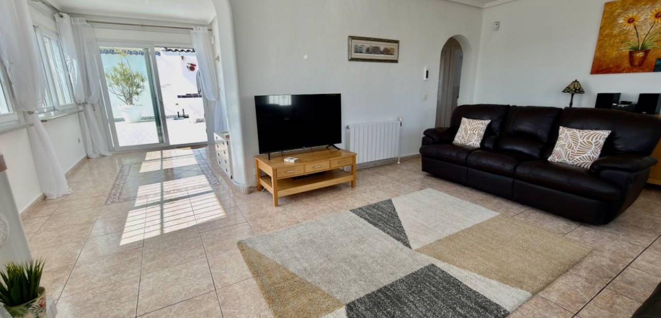 Herverkoop - Villa -
Ciudad Quesada