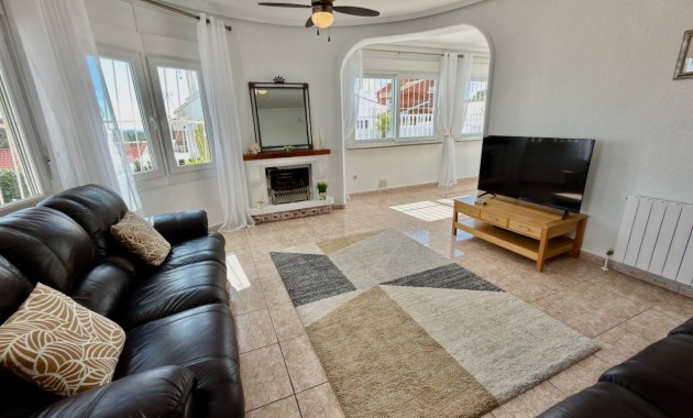 Herverkoop - Villa -
Ciudad Quesada