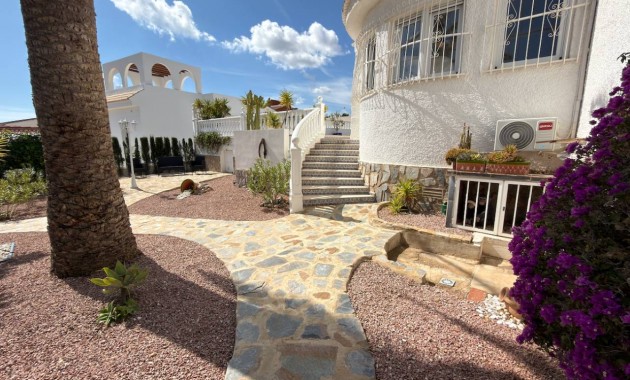 Herverkoop - Villa -
Ciudad Quesada