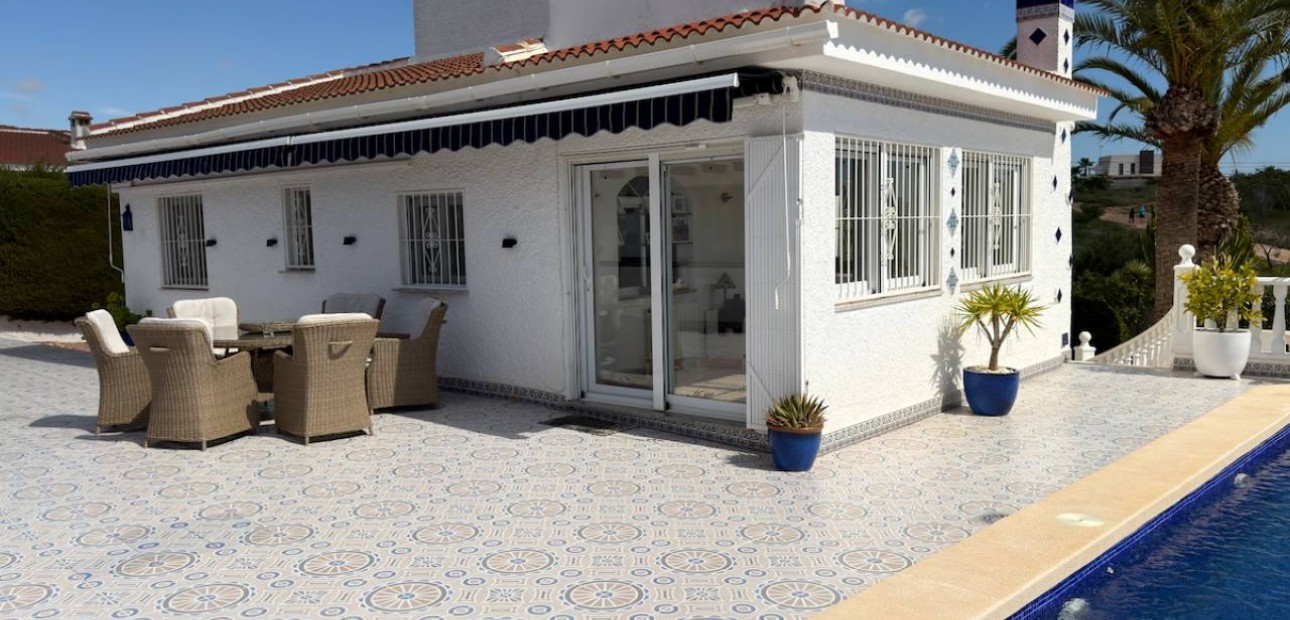 Herverkoop - Villa -
Ciudad Quesada