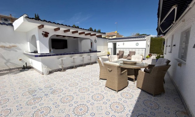 Herverkoop - Villa -
Ciudad Quesada