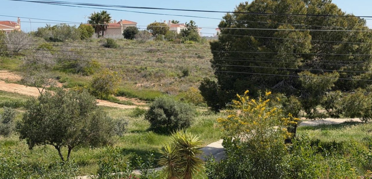 Herverkoop - Villa -
Ciudad Quesada