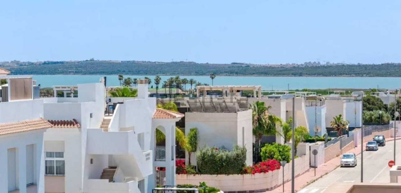 Herverkoop - Villa -
Ciudad Quesada - Rojales