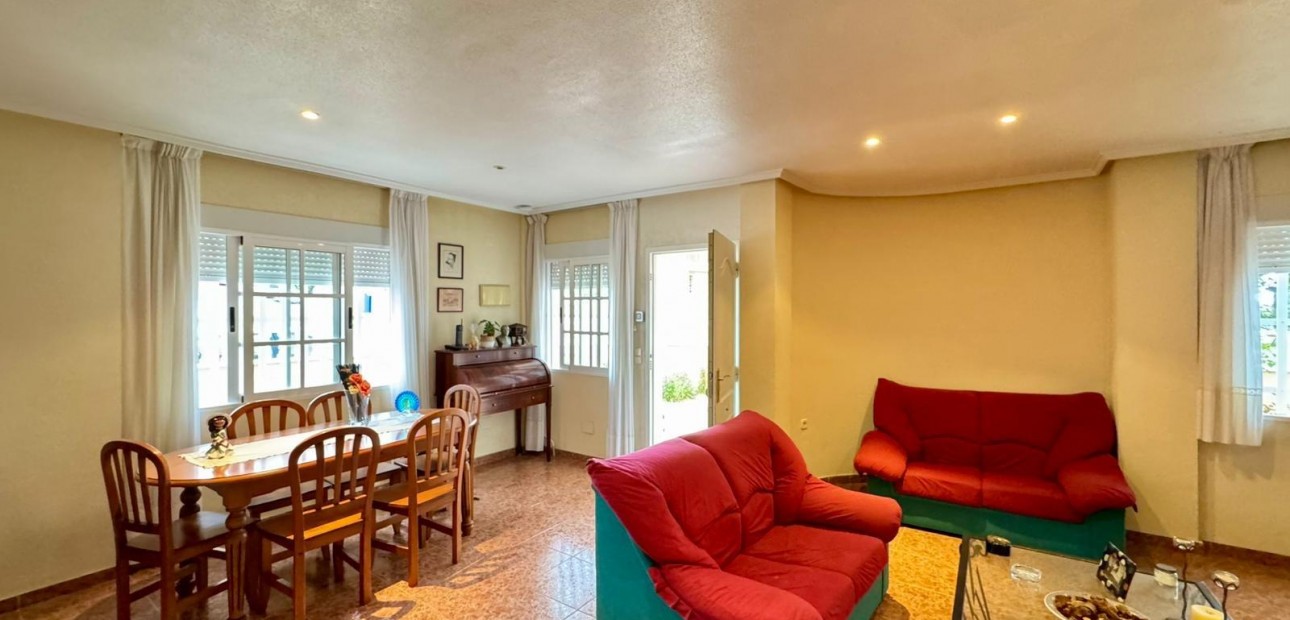 Venta - Villa -
Torrevieja - Los Balcones - Los Altos del Edén