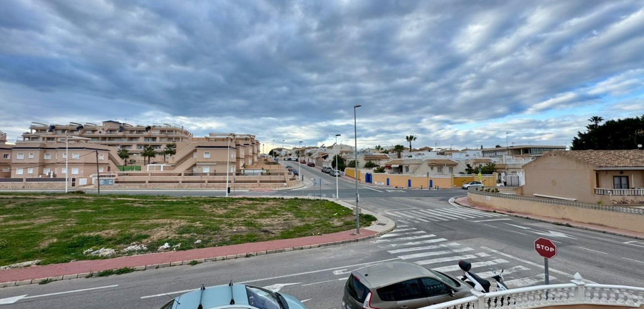 Venta - Villa -
Torrevieja - Los Balcones - Los Altos del Edén