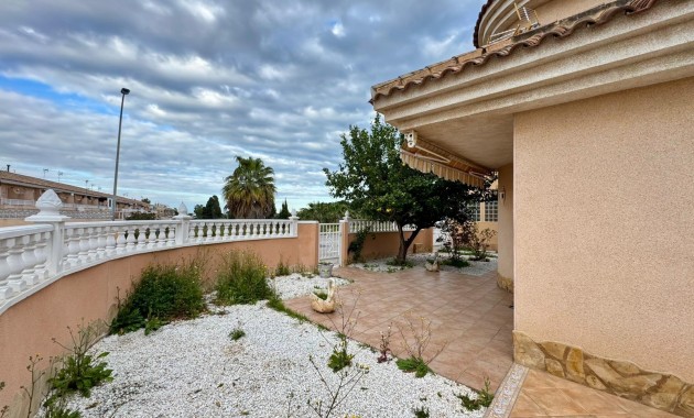 Venta - Villa -
Torrevieja - Los Balcones - Los Altos del Edén