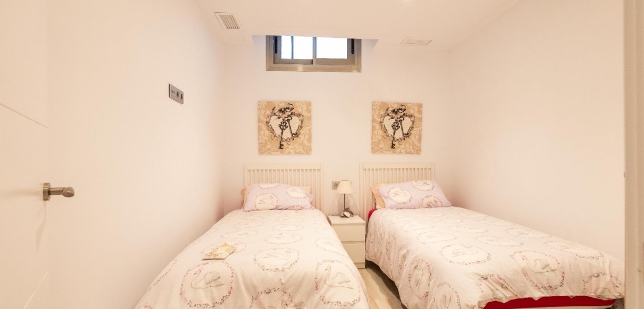 Venta - Villa -
Orihuela Costa - PAU 26