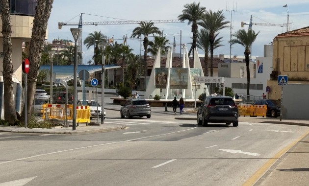 Long time Rental - Commercial Unit -
Torrevieja - Paseo maritimo