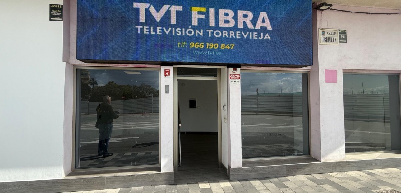 Long time Rental - Commercial Unit -
Torrevieja - Paseo maritimo
