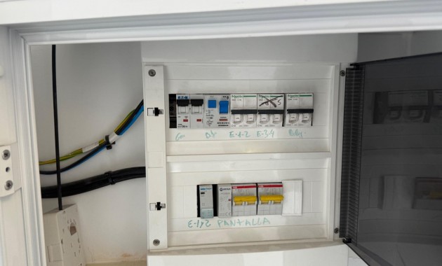 Long time Rental - Commercial Unit -
Torrevieja - Paseo maritimo