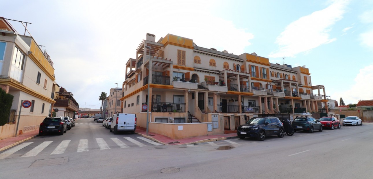 Venta - Duplex -
Daya Vieja - Daya Vieja - Town