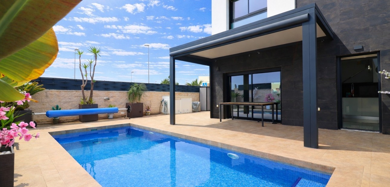 Venta - Detached Villa -
Benijofar - Benijofar - Village