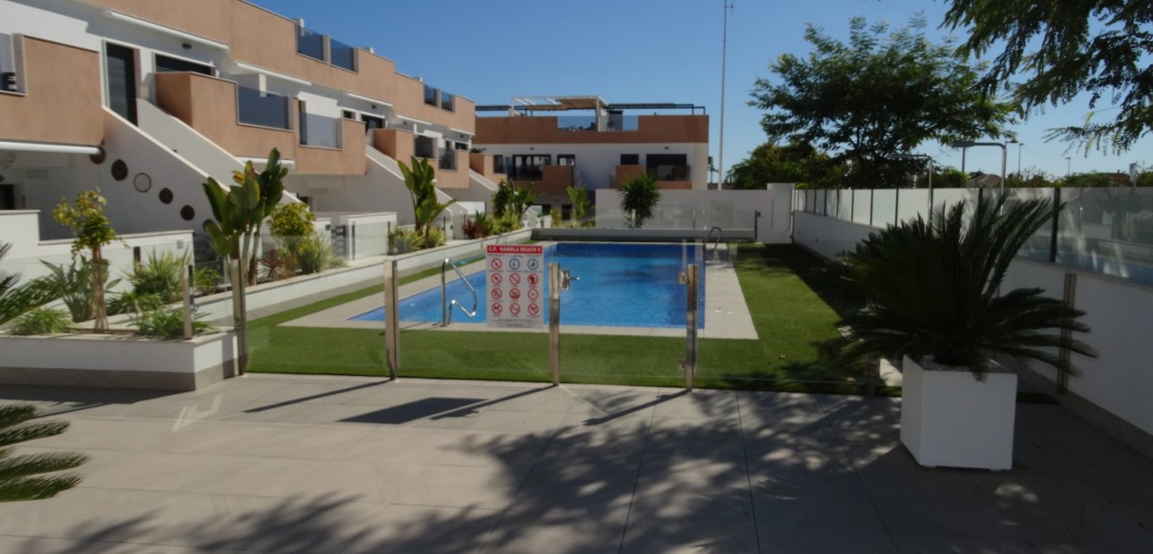 Venta - Apartamento / piso -
Pilar de La Horadada - Pilar de La Horadada - Town