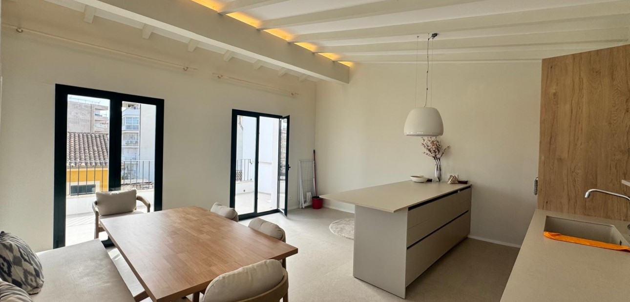 Herverkoop - Penthouse -
Palma