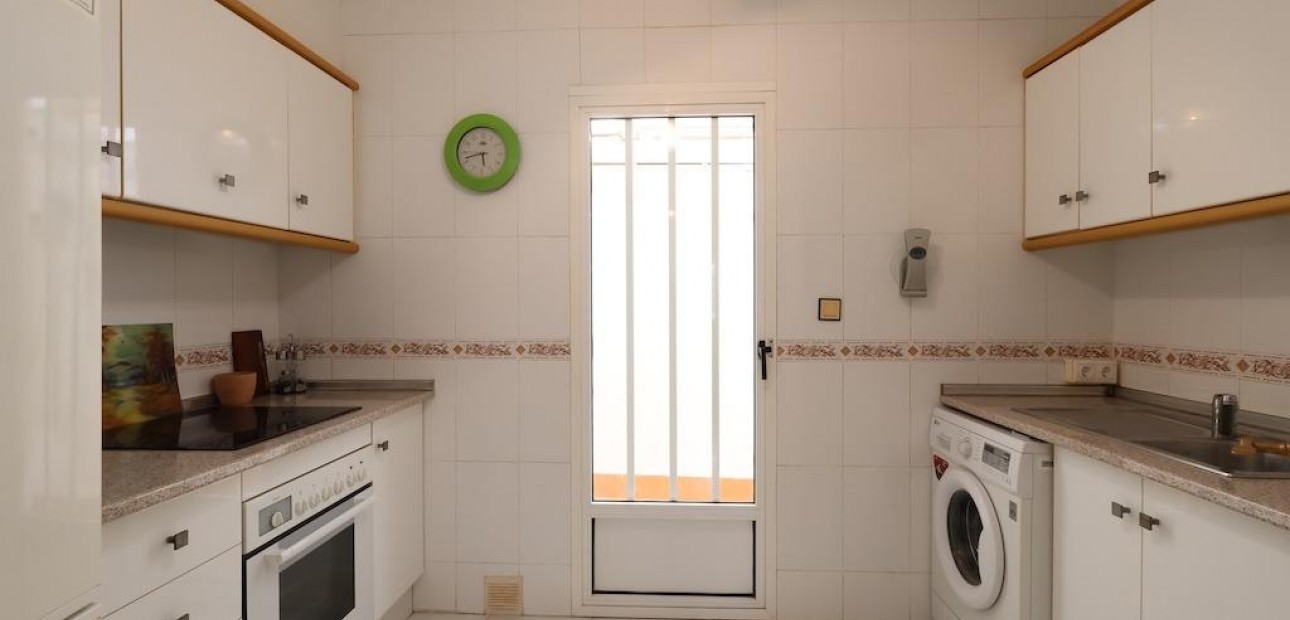 Venta - Bungalow -
Torrevieja - Carrefour