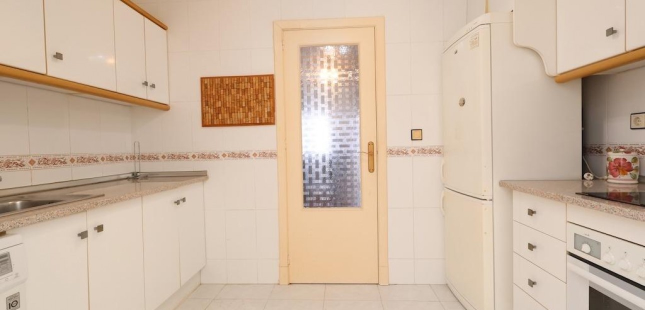 Venta - Bungalow -
Torrevieja - Carrefour