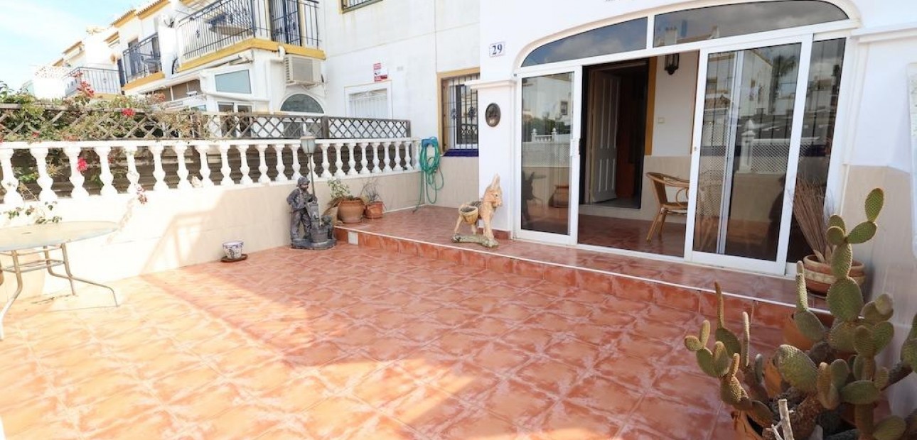 Venta - Bungalow -
Torrevieja - Carrefour
