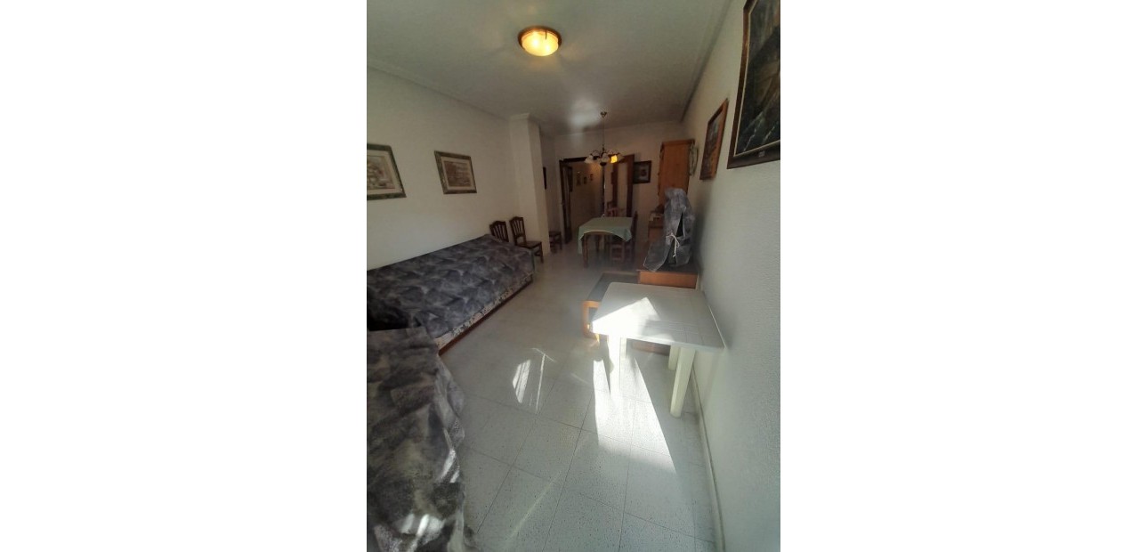 Venta - Apartamento / piso -
Torrevieja - Estacion de autobuses