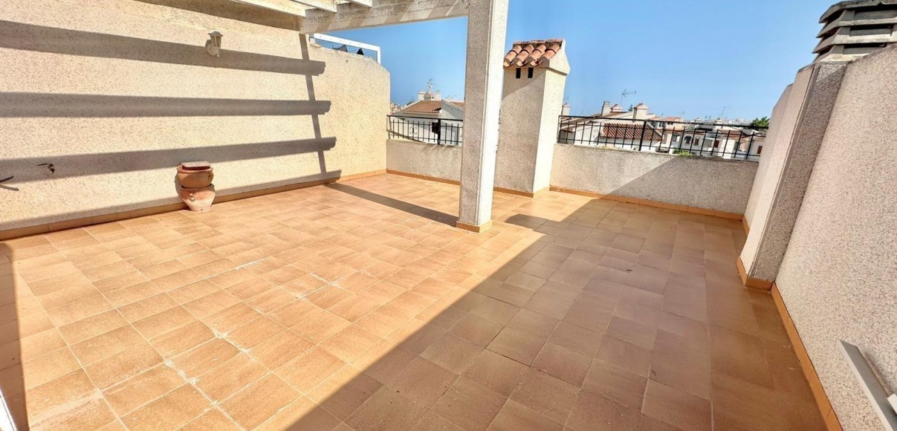 Herverkoop - Bungalow -
Torrevieja - Centro