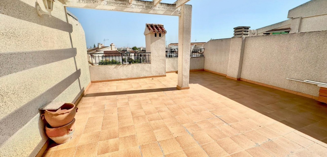 Herverkoop - Bungalow -
Torrevieja - Centro