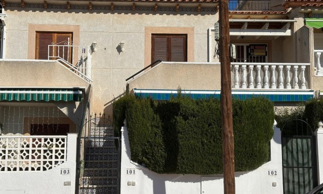 Herverkoop - Bungalow -
Torrevieja - Centro