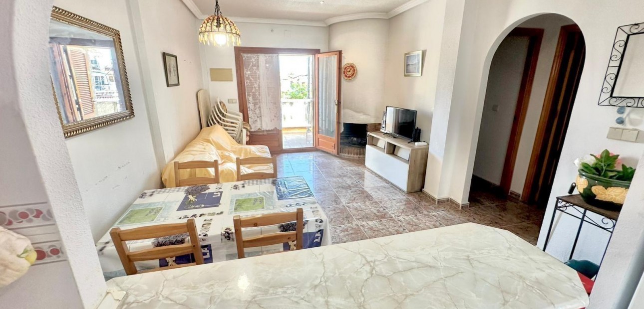 Herverkoop - Bungalow -
Torrevieja - Centro