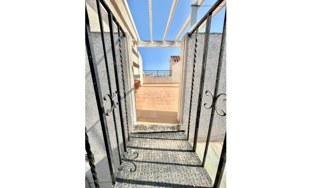 Herverkoop - Bungalow -
Torrevieja - Centro