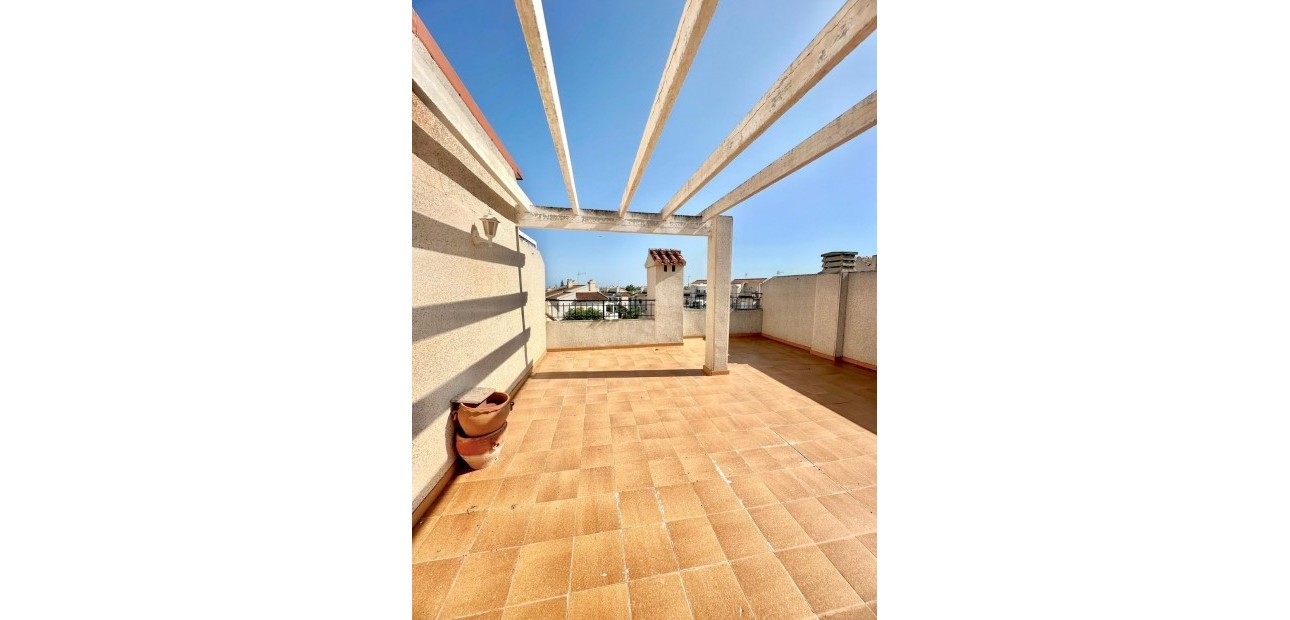 Herverkoop - Bungalow -
Torrevieja - Centro