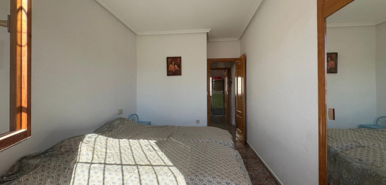 Herverkoop - Bungalow -
Torrevieja - Centro