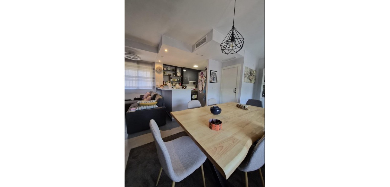 Sale - Apartment / flat -
Torrevieja - Aguas Nuevas