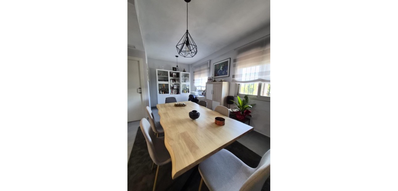 Sale - Apartment / flat -
Torrevieja - Aguas Nuevas