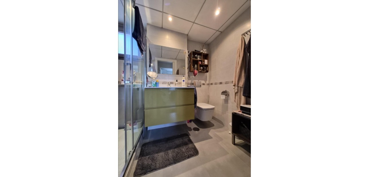 Sale - Apartment / flat -
Torrevieja - Aguas Nuevas