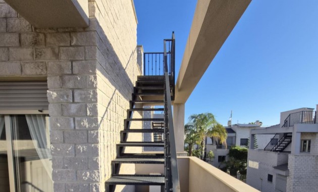 Sale - Apartment / flat -
Torrevieja - Aguas Nuevas